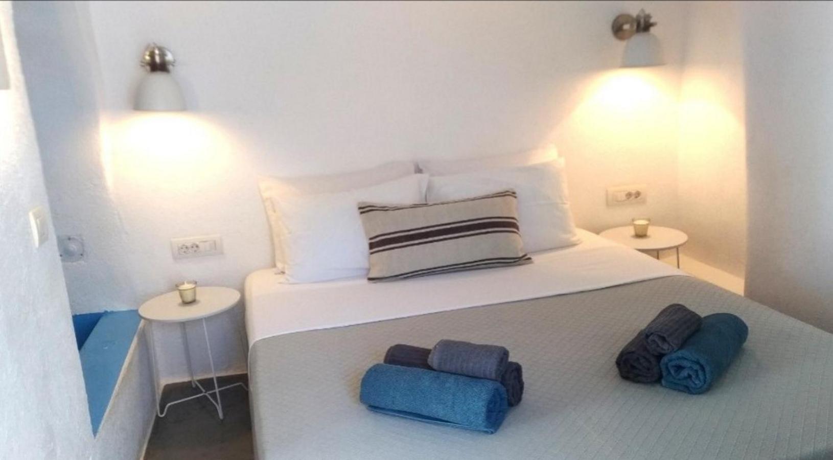 Villa Luxl Φηρά Δωμάτιο φωτογραφία